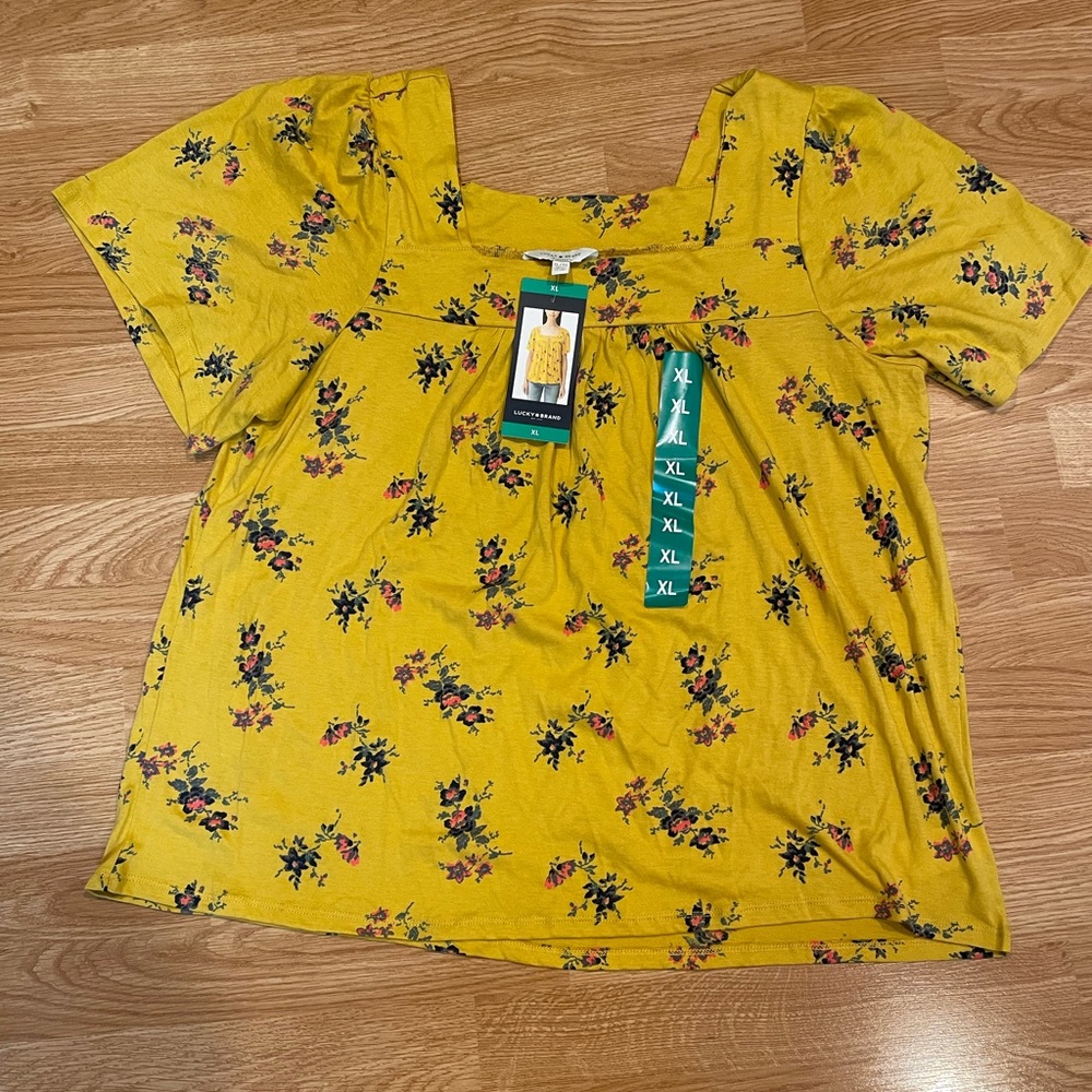 Lucky Brand flowy blouse